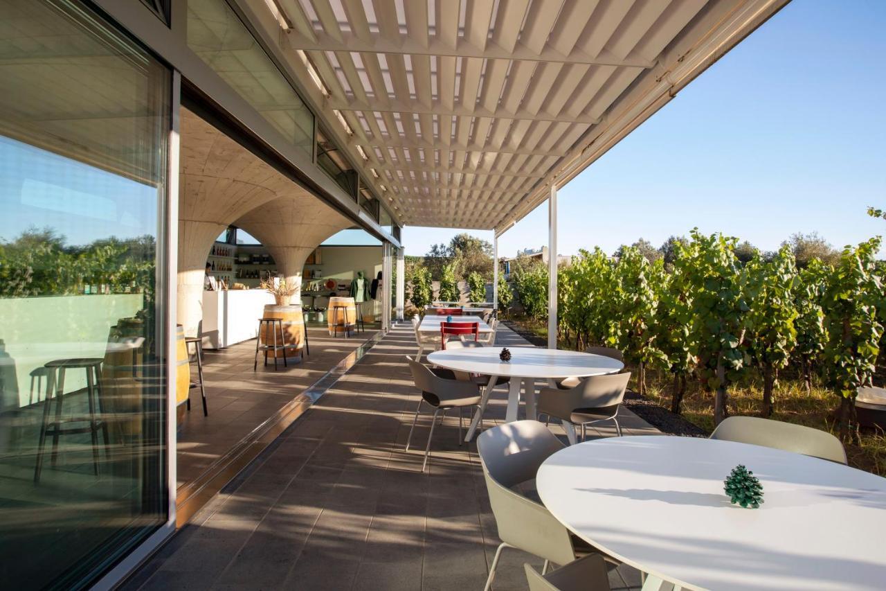Tenuta Di Castellaro Winery & Resort Липари Екстериор снимка