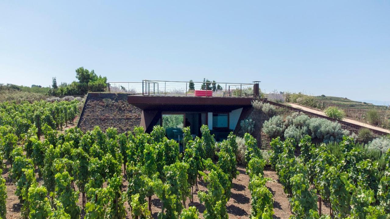 Tenuta Di Castellaro Winery & Resort Липари Екстериор снимка